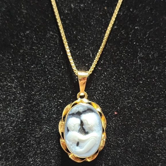 Zales Jewelry - Vintage 18k Blue Agate Mother & Child Cameo Necklace